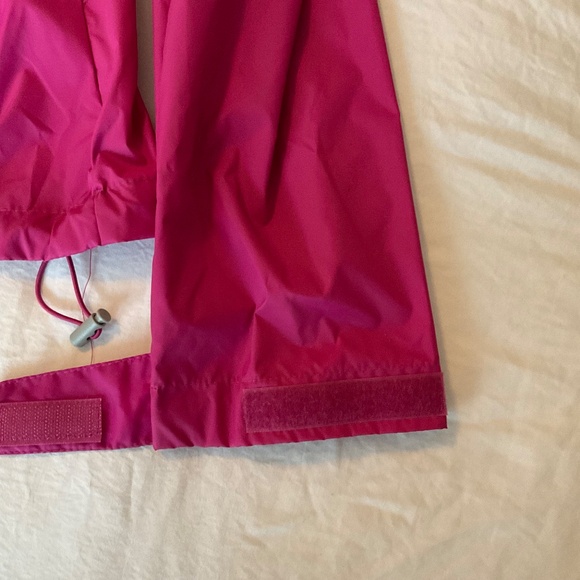 NWT, Women’s Switchback™ III Jacket, Size M, Pink with grey accents - Picture 9 of 9